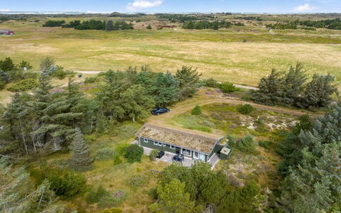 Saila - 1.2Km from the Sea: Écorégion, Plaine, Paysage, Prairie, Lot Terre, Zone Rurale, Communauté Des Plantes, Chalet, Prairie