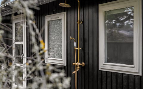 Talvikki - 1.2Km from the Sea: Bois, Domicile, Porche, Plate-Forme, Dur, Toit, Tache De Bois, Parquet, Eco Hôtel