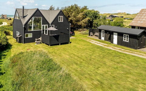 Tekla - 180M from the Sea: Herbe, Maison, Chalet, Domicile, Zone Rurale, Toit, Lot Terre, Prairie, Biens, Village