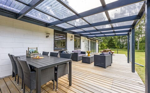 Annetta - 800M from the Sea: Bois, Meubles, Appartement, Pièce, Plafond, Tache De Bois, Chaise, Dur, Vernis, Lumber