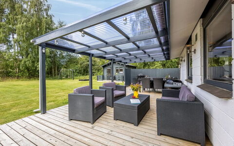 Annetta - 800M from the Sea: Bois, Meubles, Appartement, Pièce, Plafond, Tache De Bois, Chaise, Dur, Vernis, Lumber