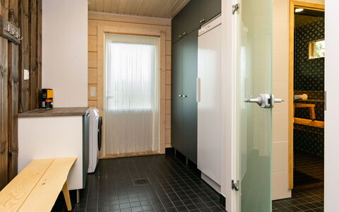 Käpälämäki: Bois, Sol, Sol, Meubles, Parquet, Design Intérieur, Lit Superposé, Pièce, Tache De Bois, Dur