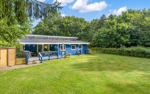 Anne - 30Km from the Sea: Chalet, Ombre, Pelouse, Ferme, Biens, Jardin, Prairie, Cour, Batiments Jardin, Aménagement Paysager
