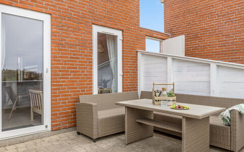 Steffan - 2.3Km from the Sea: Chalet, Arrière-Cour, Cour, Batiments Jardin, Cabanon, Siding, Mobilier De Jardin, Cabane En Rondins, Structure En Plein Air, Cabane