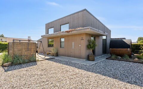 Elvie - 150M from the Sea: Bois, Domicile, Porche, Plate-Forme, Dur, Toit, Tache De Bois, Parquet, Eco Hôtel