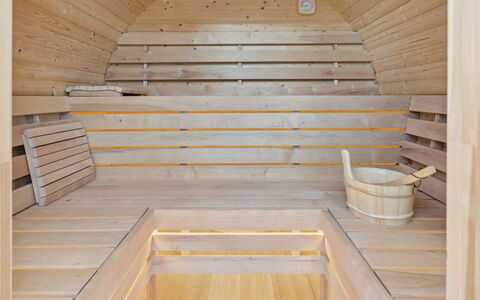 Elvie - 150M from the Sea: Bois, Domicile, Porche, Plate-Forme, Dur, Toit, Tache De Bois, Parquet, Eco Hôtel
