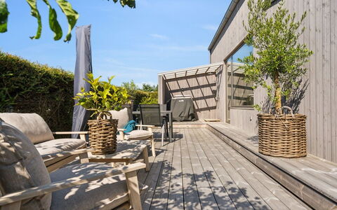 Elvie - 150M from the Sea: Bois, Domicile, Porche, Plate-Forme, Dur, Toit, Tache De Bois, Parquet, Eco Hôtel