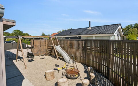 Elvie - 150M from the Sea: Bois, Domicile, Porche, Plate-Forme, Dur, Toit, Tache De Bois, Parquet, Eco Hôtel