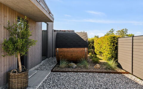 Elvie - 150M from the Sea: Bois, Domicile, Porche, Plate-Forme, Dur, Toit, Tache De Bois, Parquet, Eco Hôtel