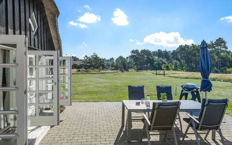 Ronja - 1.3Km from the Sea: Bois, Meubles, Appartement, Pièce, Plafond, Tache De Bois, Chaise, Dur, Vernis, Lumber
