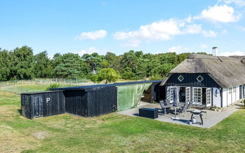 Ronja - 1.3Km from the Sea: Bois, Meubles, Appartement, Pièce, Plafond, Tache De Bois, Chaise, Dur, Vernis, Lumber