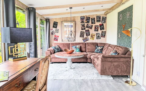 Ferienhaus Inge & Henry an der Werra: Meubles, Design Intérieur, Canapé, Sol, Sol, Bois, Salon, Pièce, Plafond, Domicile