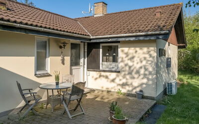 Abbie - 800M to the Inlet