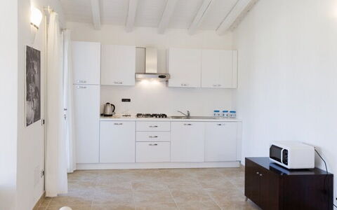 Villa Fico D'india 2: Design Intérieur, Sol, Meubles, Sol, Plafond, Pièce, Domicile, Appartement, Comptoir, Cabinetry