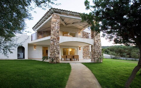 Villa Leccio 1: Architecture, Domicile, Biens, Porte, Ferme, Jardin, Ombre, Aménagement Paysager, Hacienda, Villa