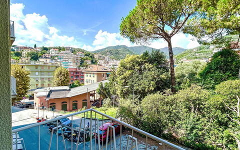 Ghiba: Ville, Appartement, Design Urbain, Station De Montagne, Balcon, Village De Montagne