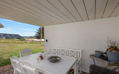 Reinhard - from the Sea: Chalet, Arrière-Cour, Cour, Batiments Jardin, Cabanon, Siding, Mobilier De Jardin, Cabane En Rondins, Structure En Plein Air, Cabane