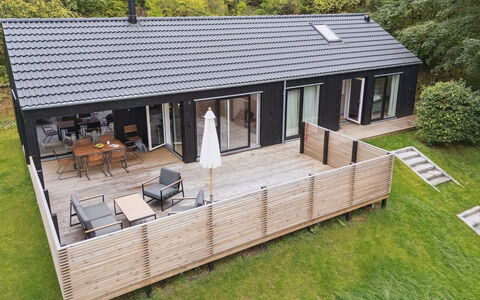 Aggi - 850M from the Sea: Chalet, Arrière-Cour, Cour, Batiments Jardin, Cabanon, Siding, Mobilier De Jardin, Cabane En Rondins, Structure En Plein Air, Cabane