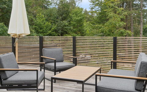 Aggi - 850M from the Sea: Chalet, Arrière-Cour, Cour, Batiments Jardin, Cabanon, Siding, Mobilier De Jardin, Cabane En Rondins, Structure En Plein Air, Cabane