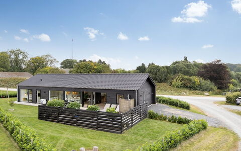 Sigrun - 300M from the Sea