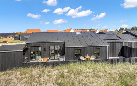Tjure - 500M from the Sea: 