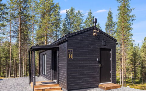Visit Pyhä Cabins H: Bois, Chalet, Siding, Cabanon, Gelé, Pente, Cabane En Rondins, Batiments Jardin, L'Hiver, Cabane