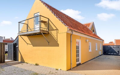 Albine - 150M from the Sea