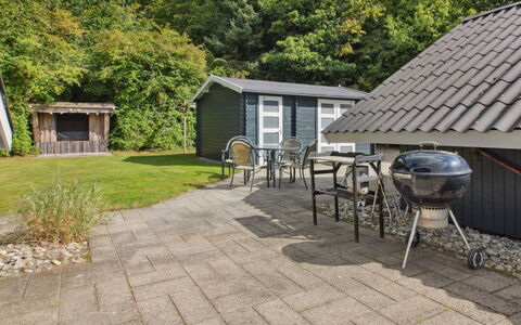 Helke - 30Km from the Sea: Chalet, Arrière-Cour, Cour, Batiments Jardin, Cabanon, Siding, Mobilier De Jardin, Cabane En Rondins, Structure En Plein Air, Cabane