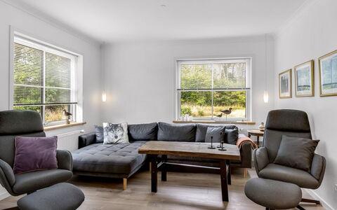 Wolter - 1.7Km from the Sea: Meubles, Design Intérieur, Sol, Sol, Canapé, Mur, Parquet, Salon, Bois, Domicile