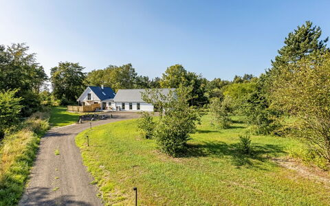 Wolter - 1.7Km from the Sea: Arbre, Herbe, Domicile, Arbuste, Maison, Chalet, Zone Rurale, Plaine, Toit