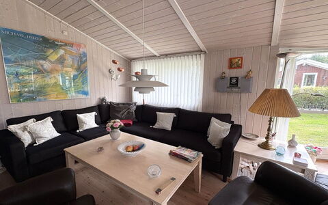 Rikhard - 175M to the Fjord: Bleu, Piscine, Meubles, Mobilier De Jardin, Recours, Chaise, Ombre, Eco Hôtel, Pot De Fleur