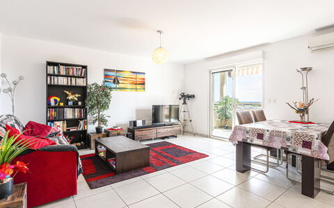 Albarella: Bleu, Piscine, Meubles, Mobilier De Jardin, Recours, Chaise, Ombre, Eco Hôtel, Pot De Fleur
