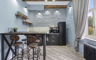 Logement:&nbsp;Carlsbad Suites 100.2