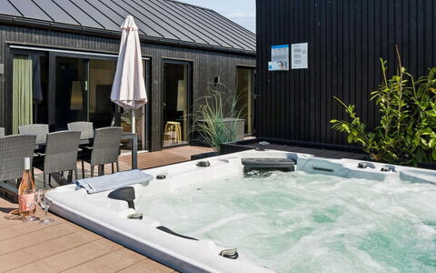Artur - 800M from the Sea: Composite, Recours, Plate-Forme, Mobilier De Jardin, Piscine, Eco Hôtel, Patio, Ombre, Cour, Dur