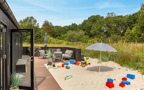 Artur - 800M from the Sea: Lot Terre, Jardin, Plate-Forme, Mobilier De Jardin, Arrière-Cour, Ombre, Cour, Aménagement Paysager, Chaise, Patio