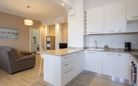 Sibilla: Meubles, Cuisine, Comptoir, Design Intérieur, Sol, Cabinetry, Sol, Appareil De Cuisine, Bois, Plafond