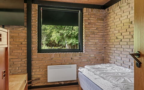 Karmen - 1Km from the Sea: Mur, Bois, Design Intérieur, Meubles, Sol, Chambre, Lit, Sol, Plafond, Pièce