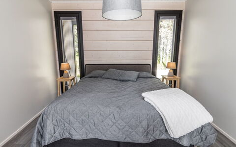 Villa Usva: Chambre, Lit, Literie, Drap De Lit, Meubles, Bois, Design Intérieur, Sol, Sol, Linge