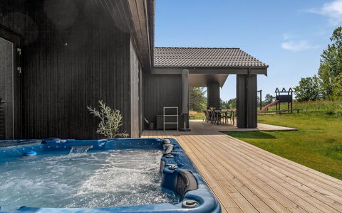 Berta - 2Km from the Sea: Piscine, Composite, Biens, Chalet, Plate-Forme, Recours, Dur, Cour, Batiments Jardin, Conception