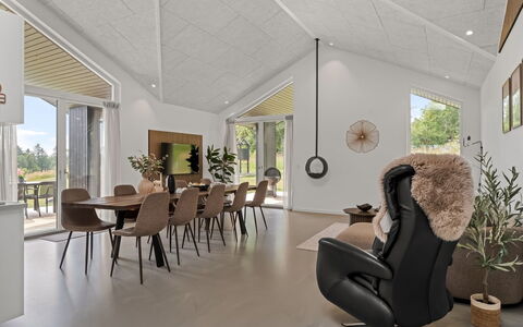 Berta - 2Km from the Sea: Design Intérieur, Bois, Plafond, Sol, Sol, Meubles, Salon, Domicile, Parquet, Pièce