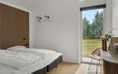 Berta - 2Km from the Sea: Bois, Design Intérieur, Plafond, Sol, Chambre, Sol, Meubles, Lit, Pièce, Cadre De Lit