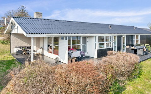Wrage - from the Sea: Chalet, Arrière-Cour, Cour, Batiments Jardin, Cabanon, Siding, Mobilier De Jardin, Cabane En Rondins, Structure En Plein Air, Cabane