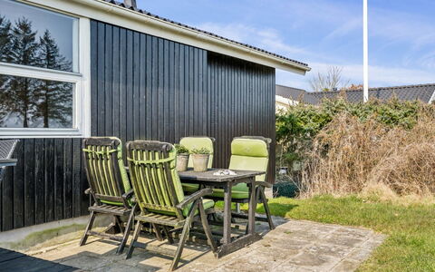 Wrage - from the Sea: Chalet, Arrière-Cour, Cour, Batiments Jardin, Cabanon, Siding, Mobilier De Jardin, Cabane En Rondins, Structure En Plein Air, Cabane