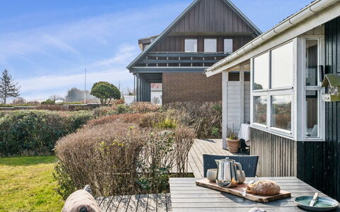 Wrage - from the Sea: Chalet, Arrière-Cour, Cour, Batiments Jardin, Cabanon, Siding, Mobilier De Jardin, Cabane En Rondins, Structure En Plein Air, Cabane