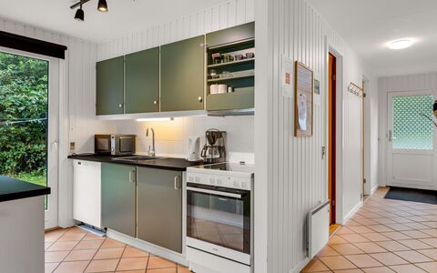 Ilsebet - 30Km from the Sea: Cuisine, Appareil De Cuisine, Principaux Appliance, Comptoir, Design Intérieur, Bois, Sol, Plafond, Cabinetry, Électroménager