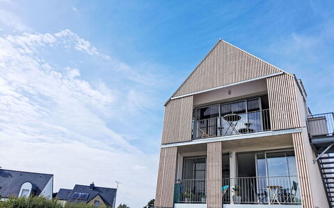 Résidence les Maisons de Surf: Architecture, Façade, Domicile, Siding, Chalet, Balcon, Biens, Porche, Conception