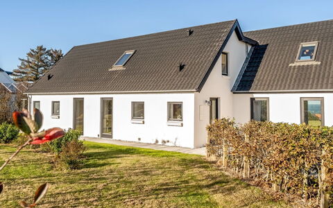 Elida - 400M from the Sea: Domicile, Zone Résidentielle, Maison, Chalet, Toit, Lot Terre, Siding, Jardin, Biens, Pelouse