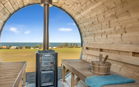 Elida - 400M from the Sea: Domicile, Zone Résidentielle, Maison, Chalet, Toit, Lot Terre, Siding, Jardin, Biens, Pelouse