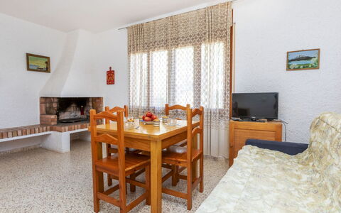 Balaguer: Plafond, Appartement, Tache De Bois, Dur, Salon