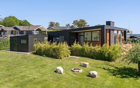 Karitte - 300M from the Sea: Bois, Domicile, Porche, Plate-Forme, Dur, Toit, Tache De Bois, Parquet, Eco Hôtel